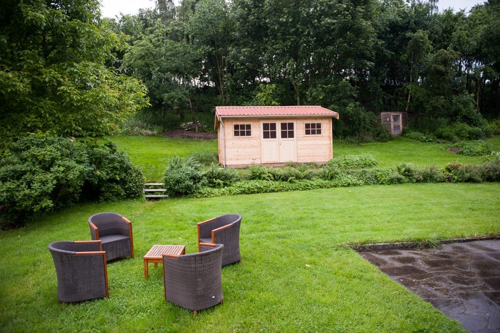 chalet d'agrément toit inversé jardin namur
